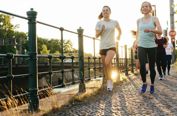 Daily morning jogging reduces hip and knee pain जॉगिंग से खुद को ऐसे रखें फिट