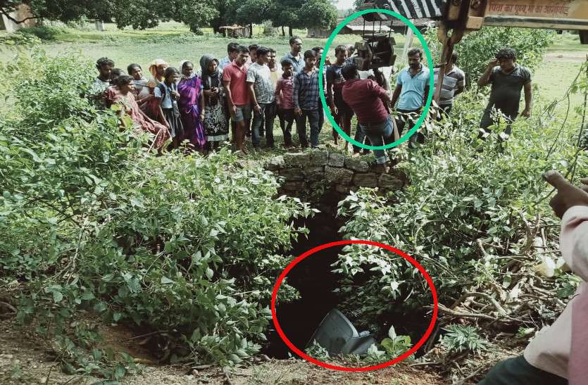 Car accident यह कार उड़ते पंहुचा सड़क किनारे बने 20 फुट गहरे कुएं में, तस्वीर देख चौंक जाएंगे आप