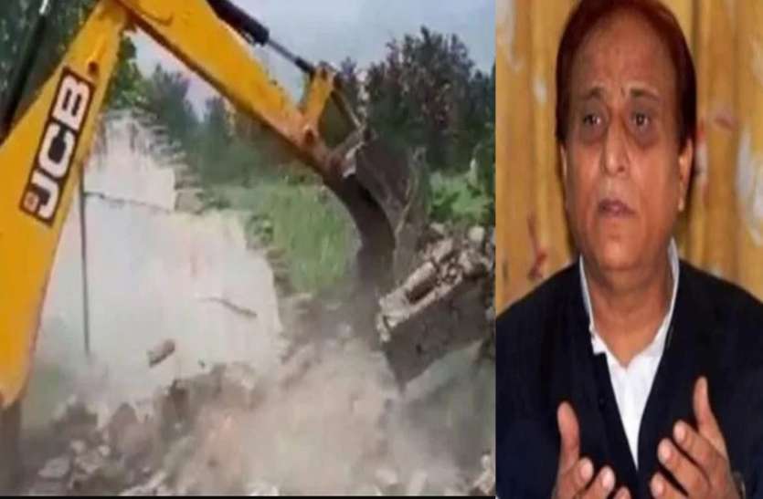 Azam Khan सांसद आजम खान के रिजॉर्ट पर चला बुलडोजर, पुलिस फोर्स की मौजूदगी में ढहाई गई दीवार
