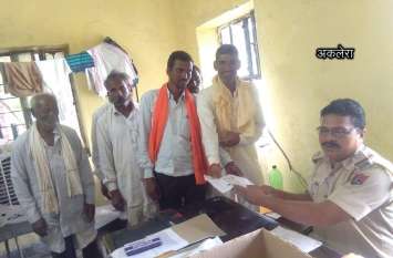 Day to day fights from illegal liquor shops in Charail चरेल में अवैध शराब की दुकानों से आए दिन हो रहे झगड़े