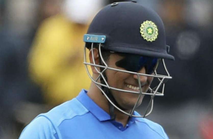 MS Dhoni धोनी की इस फोटो ने जीता क्रिकेट समर्थकों का दिल, सोशल मीडिया पर वायरल हो रही है फोटो