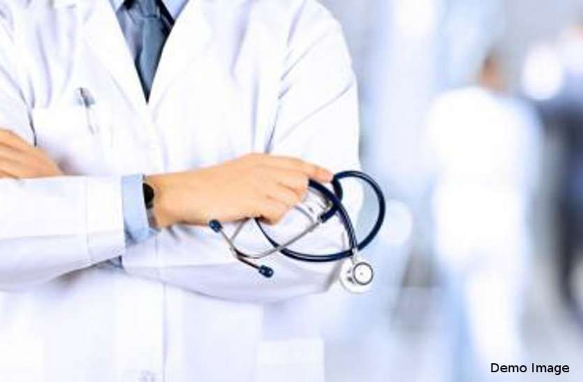 Doctor मेडिकल रिपोर्ट में लिखें होते हैं ये शब्द, जान ले इसके मतलब, कभी नहीं होगी इलाज कराने में परेशानी