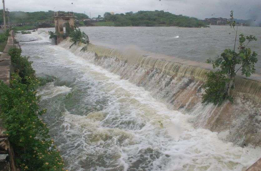 Gundolav lake in Kishangarh again 5 साल बाद फिर चली किशनगढ़ की गुंदोलाव झील की चादर