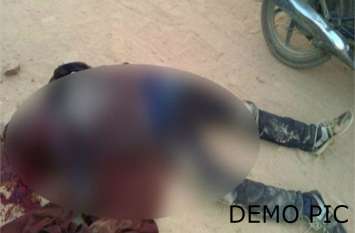 Boyfriend Beaten to Death after found Near Girlfriend Home आधी रात को गर्लफ्रेंड से मिलने गए ब्वायफ्रेंड की पीट-पीटकर हत्या