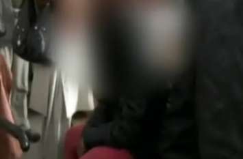 girl gang rape and get married पहले किया सामूहिक दुष्कर्म, फिर सबसे पहले दरिंदगी करने वाले से करवा दी गई शादी, फिर घरवालों ने मिलकर किया घिनौना काम