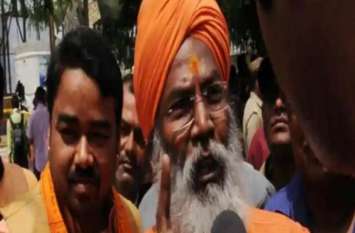 BJP MP Sakshi Maharaj on Kuldeep Singh Sengar कुलदीप सेंगर को लेकर फिर सुर्खियों में भाजपा सांसद साक्षी महाराज, आरोपित विधायक को लेकर कही यह बात