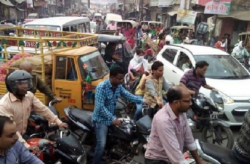 American expert Michael King advised to improve Banaras traffic system अब अमेरिकी विशेषज्ञ की राय से सुधरेगा बनारस का ट्रैफिक सिस्टम!