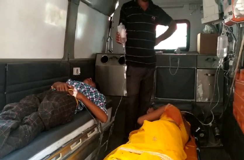 fatehpur road accident खड़े ट्रक से टकराई बाइक, पति की मौत, पत्नी सहित दो घायल