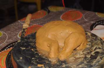 Making clay Ganesh idols learned in such an easy way 2 सितंबर को विराजेंगे गणपति बप्पा, ऐसे आसान तरीके से सीखे मिट्टी की प्रतिमा बनाना