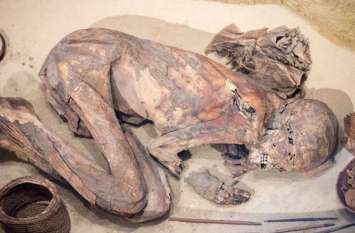 The mummy found in bastar, unclaimed corpse form of Mummy बस्तर के जंगलों में मिली थी ये ममी , जानिए एक लावारिश लाश ने कैसे लिया था ममी का रूप