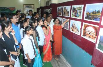 world photography day exibition in bundelkhand university world photography day: इन क्षेत्रों में तेजी बढ़ रही है अच्छे फोटोग्राफर्स की डिमांड