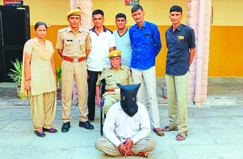 The main accused arrested for stealing Murkian राहगीरों का अपहरण कर मुरकियां चुराने का मुख्य आरोपी गिरफ्तार