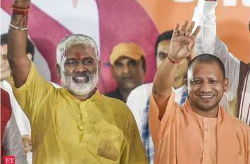 Yogi Adityanath Cabinet resuffle update योगी मंत्रिमंडल में शामिल हो सकते हैं यह नये चेहरे, कई मंत्रियों से छिन सकता है उनका विभाग