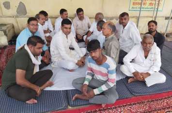 Bhiwadi Mob Lynching Victim Harish's Father Funeral After 65 Hours भिवाड़ी में हरीश जाटव के पिता रतीराम की मौत के 65 घंटे बाद हुआ अंतिम संस्कार, प्रशासन ने मांगें मानी