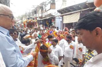 People shouted slogns of bigsani mata बीजासणी कैला मैया के गूंजे जयकारे