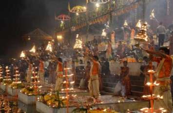Ganga Arti will live broadcast on LED Screen in Varanasi बिना गंगा घाट गये ही देख सकेंगे गंगा आरती