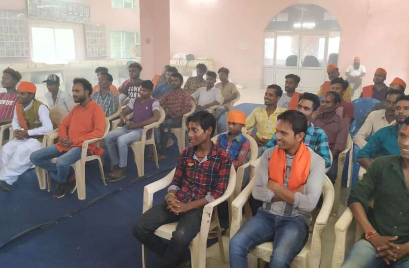 अपनी संस्कृति पर ना होने दें अतिक्रमण अपनी संस्कृति पर ना होने दें अतिक्रमण