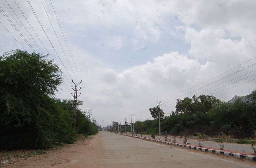 jalore-weather-rain रवि को अलसाए से दिखे 'रविÓ, अवकाश पर रहे इन्द्र