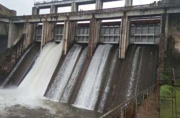 How the dams of Jhalawar district spill, watch video झालावाड़ जिले के बांध कैसे छलके, देखें वीडियो