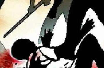 Villagers brutally beaten by UP police While returning from cremation यूपी के चंदौली में दाह संस्कार कर लौट रहे लोगों पर पुलिस ने बरसाई लाठियां, जानिए क्या थी वजह