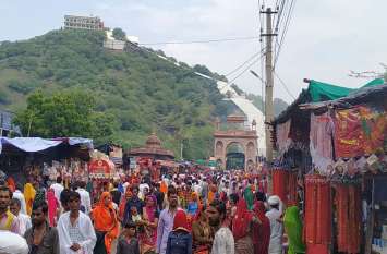 chouth ka barwada, chout mata mandir माता के दरबार में उमड़ा श्रद्धालुओं का सैलाब