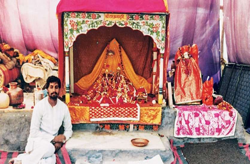 ram mandir 27 साल में पहली बार बढ़ी रामलला की सैलरी, 30,000 के पार पहुंचा वेतन