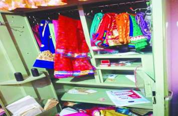theft near police station थाने से चार सौ मीटर की दूरी पर हुई ये वारदात