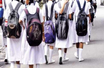 Jammu Kashmir Situation: Mid level Schools Will Start From 21 In JK कश्मीर में बुधवार से खुलेंगे माध्यमिक स्कूल, जानिए कैसे हैं घाटी के हालात