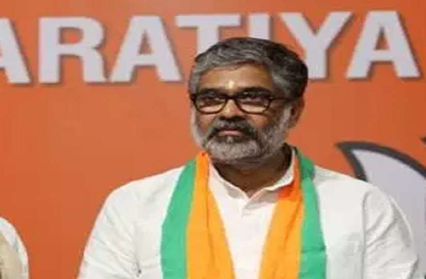Neeraj Shekhar elected unopposed Rajya Sabha member भाजपा से नीरज शेखर चुने गए निर्विरोध राज्यसभा सदस्य, फिर से गरमाई यूपी की राजनीति
