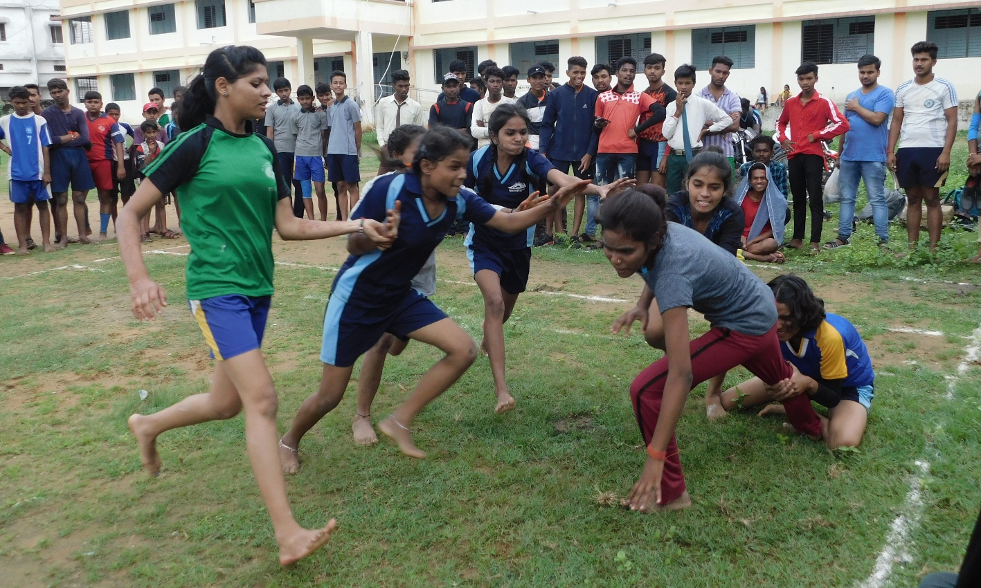 Players selected for division level competition संभाग स्तरीय प्रतियोगिता के लिए खिलाडिय़ों का हुआ चयन