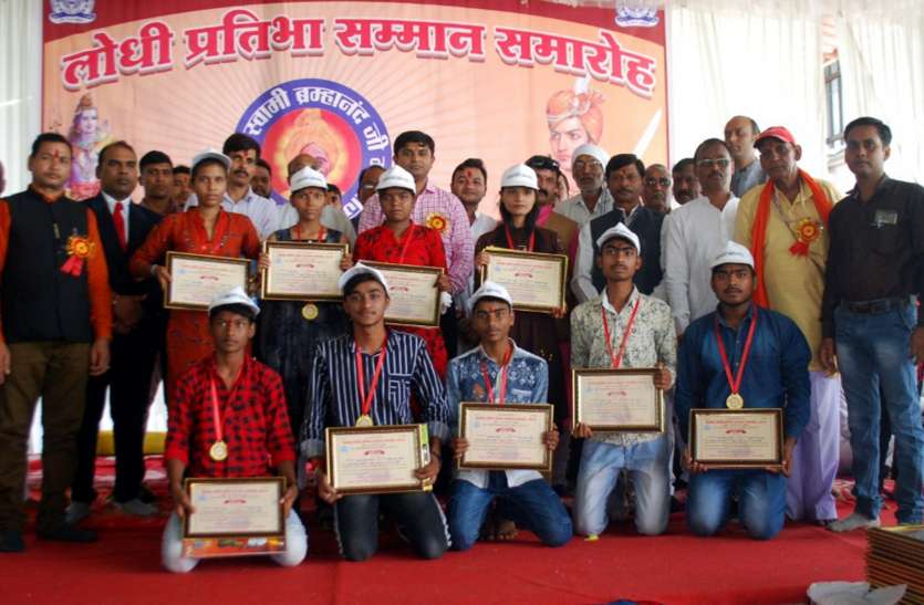 I can't be a hindrance to success मुझसे नहीं हो सकता ही है सफलता में बाधक