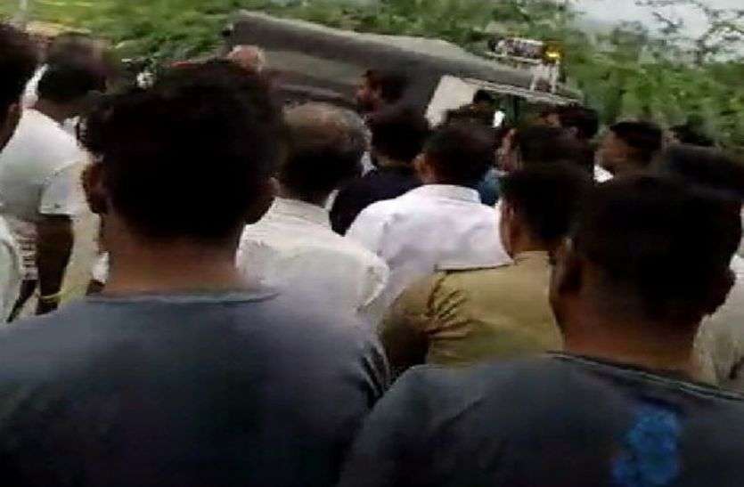 jalore बच्चों के अपहरण की अफवाह पर घेरा, मानसिक विमंदित थी महिला