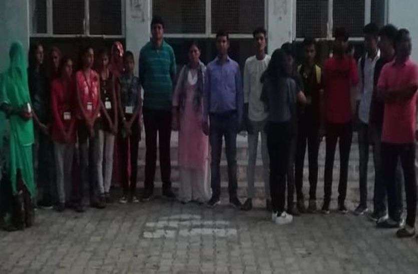 jalore-raypuriya-tour हवाई सफर पर निकले रायपुरिया से सफल छात्र