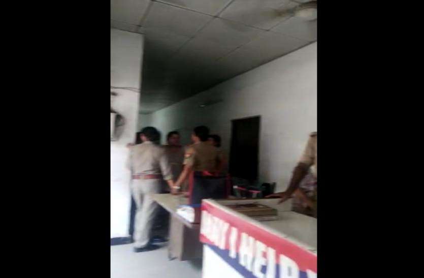 ghaziabad महिला वकील ने युवक से कहा-एक लाख में तुम्हारा करवा दूंगी ये काम
