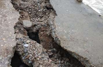 Poll of repair work opened only after one and a quarter months सवा माह बाद ही खुली मरम्मत कार्य की पोल