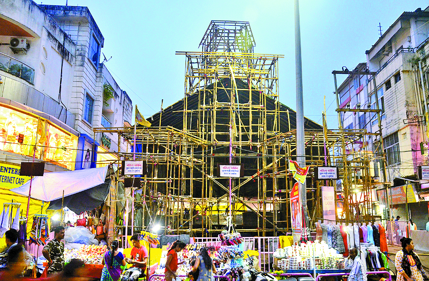ganesh utsav 2019 : राजधानी मेें कही जयपुर के हवा महल में विराजेंगे लालबाग के राजा, तो कहीं गोवर्धन पर्वत की सजेगी झांकी ganesh utsav 2019 : राजधानी मेें कही जयपुर के हवा महल में विराजेंगे लालबाग के राजा, तो कहीं गोवर्धन पर्वत की सजेगी झांकी