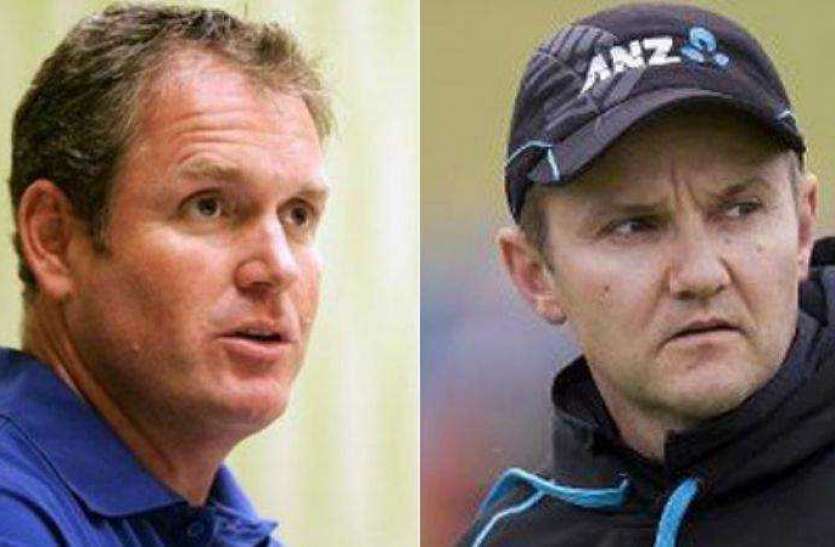 mike_hesson_and_tom_moody.jpg जिस कोच को भारत ने 'ठुकराया’, उसने पाकिस्तान को दिखाया 'ठेंगा'