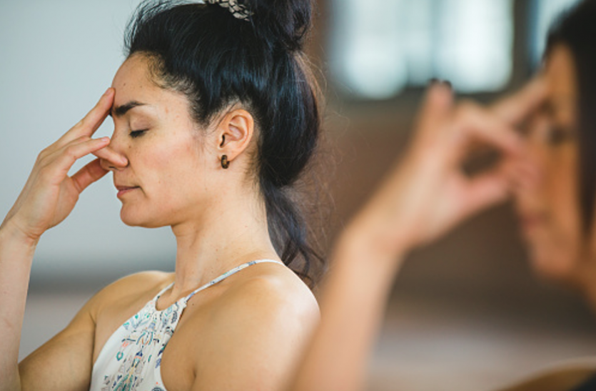 Pranayama Benefits - प्राणायाम से बढ़ती है सुनने की क्षमता Pranayama Benefits - प्राणायाम से बढ़ती है सुनने की क्षमता