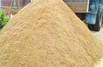 The Collector sent the team, one hundred and fifty trolley sand and pokelen confiscated when illegal sand stock was reported The Collector sent the team, one hundred and fifty trolley sand and pokelen confiscated when illegal sand stock was reported