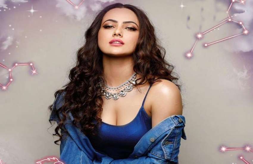 Sana Khan 