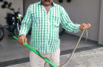 Not all snakes are dangerous .... सभी सांप नहीं होते खतरनाक....