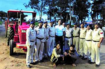 Interstate vehicle thief gang exposed अंतरराज्यीय वाहन चोर गिरोह का खुलासा: दो सगे भाइयों से लाखों के वाहन जब्त