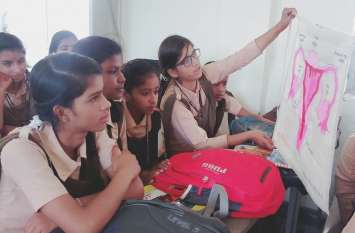 workshop on senatry pad 'बेदाग नारी' कार्यशाला में नवाचार