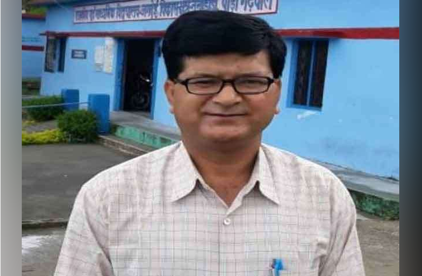 कौन बनेगा करोड़पति 2019: बिग बी के सवालों के जवाब देते नजर आएंगे पौड़ी के गुरु जी