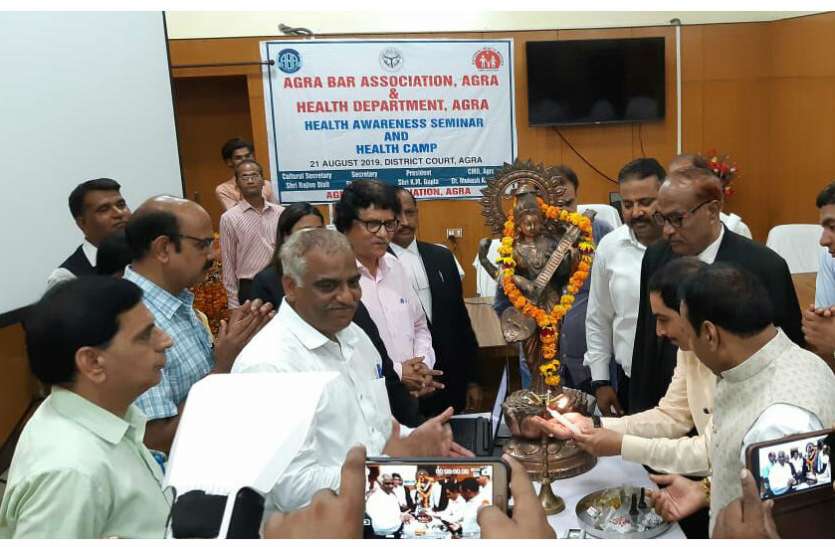 Health camp अरे, वकीलों को इतनी सारी बीमारियां, स्वास्थ्य विभाग हैरान