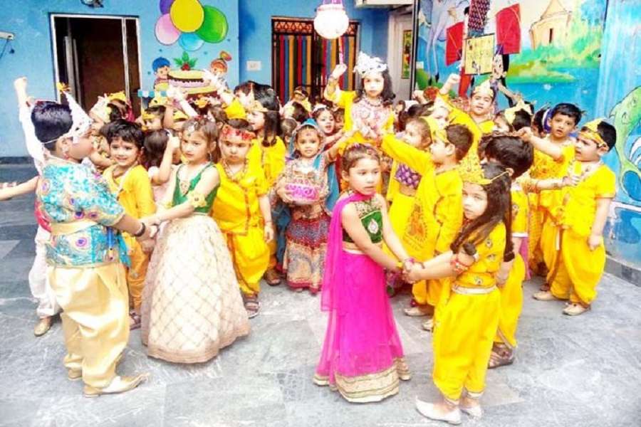 जम्मू में पधारेंगे कान्हा, पलकें बिछा इंतजार में लोग