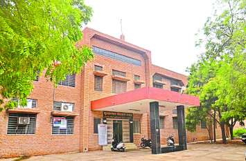 Girls college girls confined to college politics छात्राओं को कॉलेज तक ही रास आई राजनीति, आगे बढऩे की नहीं दिखी चाह