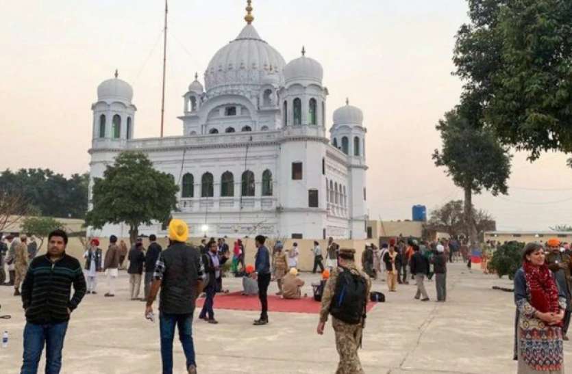 Kartarpur Corridor कश्मीर पर तनाव के बीच करतारपुर कॉरिडोर पर पाक का बड़ा बयान, कहा- नवंबर में खुलना तय