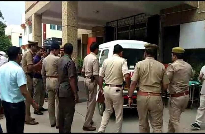 sewar.jpg गाजियाबाद: सीवर की सफाई करने उतरे 5 की मौत