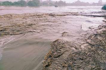 Flood in Delhi and Haryana दिल्ली तथा हरियाणा में बाढ़ का खतरा टला
